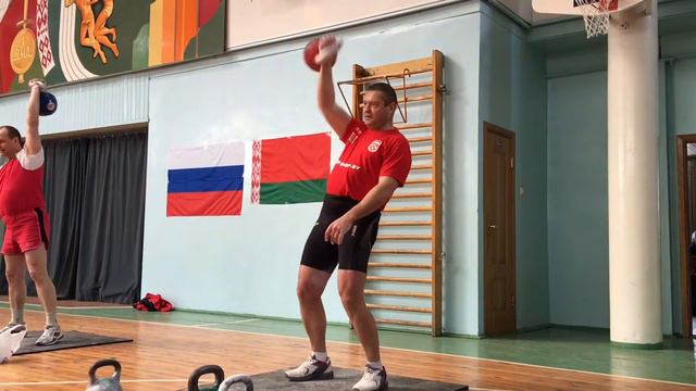 Ревин Александр.Кубок Осиповичи 17.03.18.Рывок 32 кг.- 147 раз. 1-е место смотреть онлайн