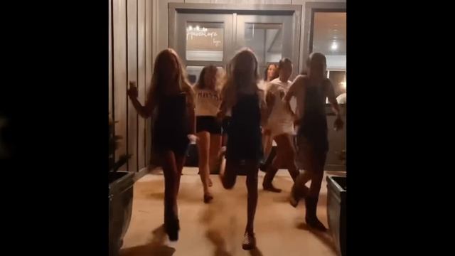 Walker Hayes - Fancy Like (Fan Video) смотреть онлайн