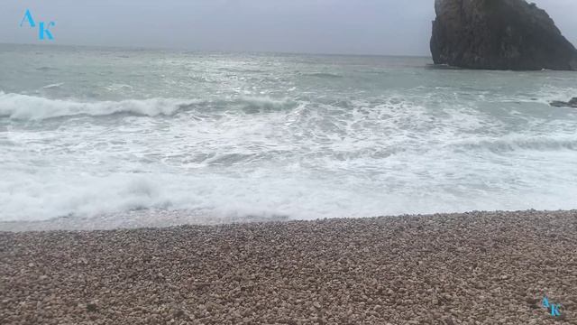 Шторм! Симеиз. 29.11.2023г. Крым. ЮБК. Чёрное Море смотреть онлайн