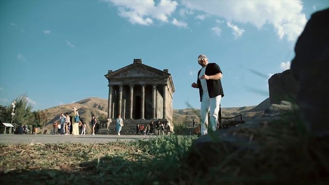 Saro Vardanyan & David Kalandadze - Gamarjoba Cavt tanem смотреть онлайн