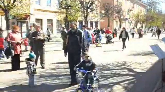 Гатчинский Духовой Оркестр на Соборной 2011 смотреть онлайн