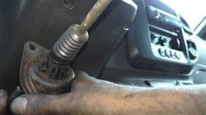 Ford Transit 2.0 2002 года (Замена главного цилиндра сцепления)