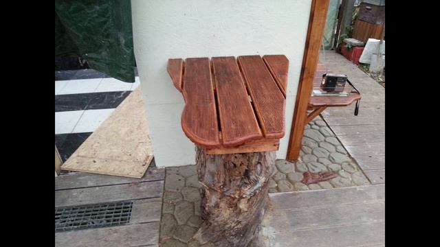 Рабочий стол перед домиком смотреть онлайн