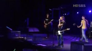 Avril Lavigne Don't Tell Me Live In Seoul 2004 11/14