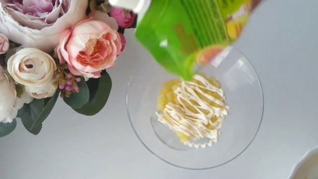 САЛАТ С ТУНЦОМ НА НОВЫЙ ГОД 2022. САЛАТ НА ПРАЗДНИЧНЫЙ СТОЛ. смотреть онлайн