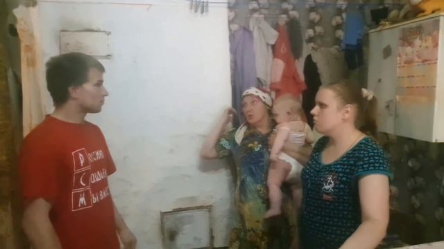 Дом в котором можно провалиться в туалет смотреть онлайн