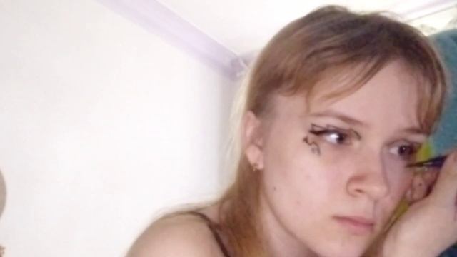 Как нарисовать необычные стрелки - Повторяю макияж из Pinterest смотреть онлайн