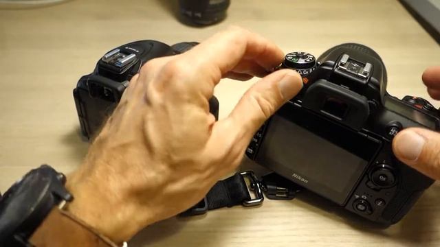 Nikon D7500: Ergonomics review смотреть онлайн