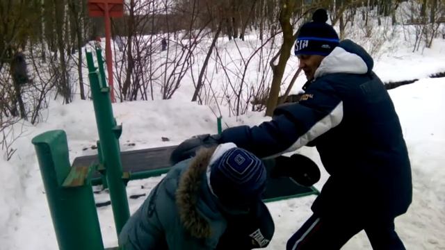 Бокс. Тренировка на открытом воздухе 19.02.17 смотреть онлайн