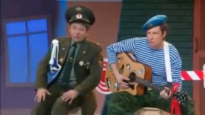 Киномеханик, писарь и хлеборез