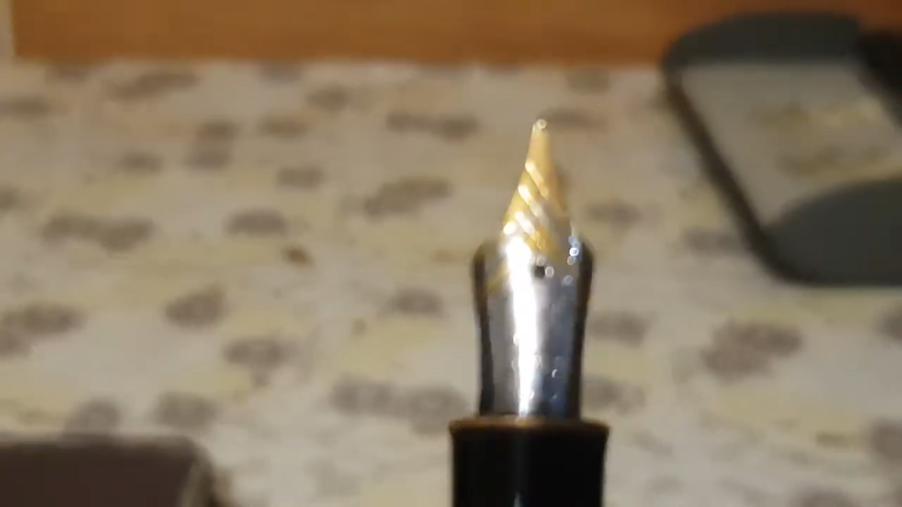 Parker Sonnet с золотым пером 18К, родиевое покрытие смотреть онлайн