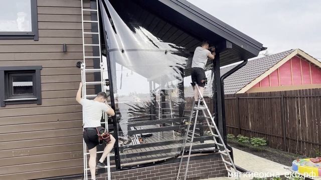 Монтаж мягких окон из ПВХ на террасу каркасного дома. Технология автоматического скручивания в руло смотреть онлайн