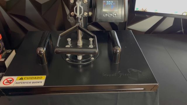 How To Start A T-Shirt Business With $300 (Cricut + Heat Press Machine) смотреть онлайн