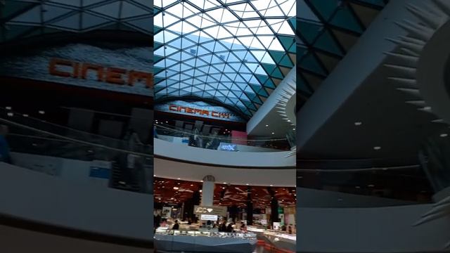 Київ. ТРЦ "Ocean Plaza". смотреть онлайн