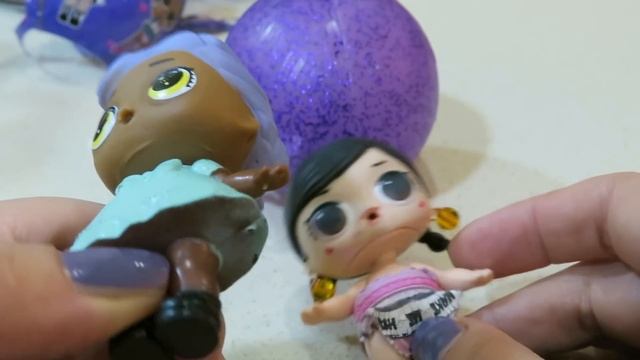 "ЛОЛ ДЛЯ ЗАБАВЫ" в СВЕТЯЩЕМСЯ шарике! КОНКУРС "Охота за ГОЛОВОЙ куклы ЛОЛ" смотреть онлайн