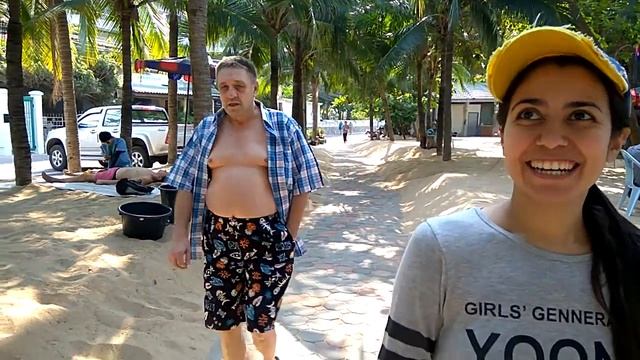 Тайский массаж на пляже | В Тае трут, всех перетрут. смотреть онлайн