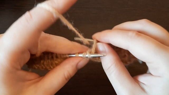 Вяжем комбинированный узор "Колосок и ажурные дорожки" спицами. смотреть онлайн