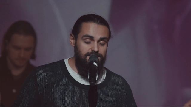 Владеет битвой Бог | Настя Шавидзе | Слово жизни music смотреть онлайн