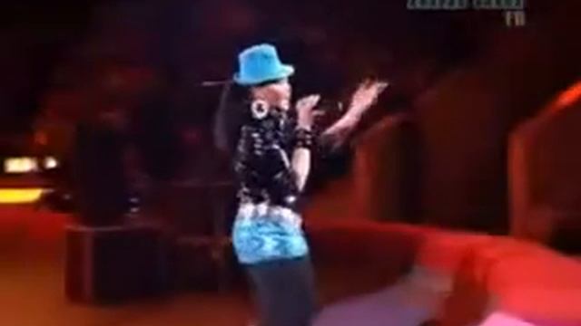 Корнелия Манго в Туле live - Две половины смотреть онлайн