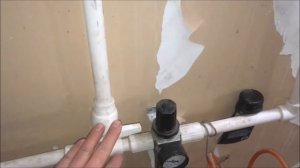 Пневмолиния в боксе для шиномонтажа с дополнительным ресивером.