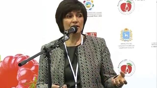 Открылась выставка "Дачный сезон" смотреть онлайн
