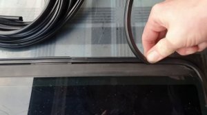 T5 Фольксваген, замена уплотнителя на окне, Автодом своими руками