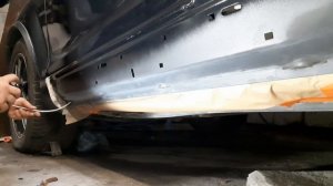 Антикоррозионная обработка внутренней плости дверей автомобиля