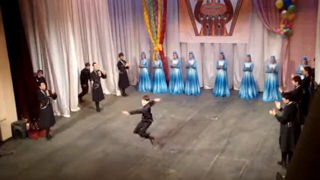ансамбль Арфан - Молодежный танец смотреть онлайн