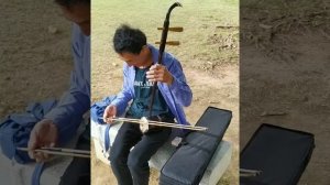 Самоучитель игры на эрхо))) китайский народный смычковый инструмент