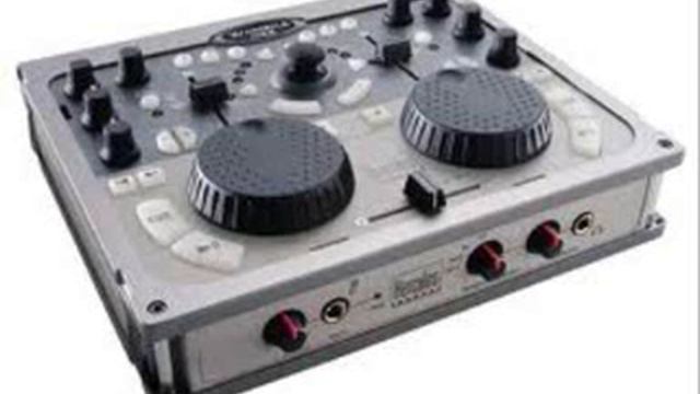 Instru créer sur MAGIX Music Maker 17 et mixer sur VirtualDJ смотреть онлайн