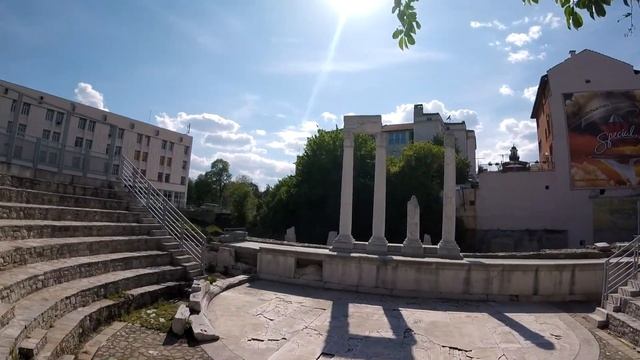 Пловдив — город-палимпсест. Античный Филиппополис и нарисованный город. Автостопом к… #18 смотреть онлайн