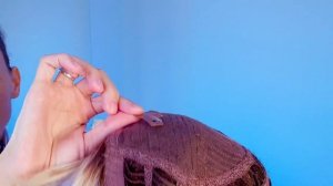 Дополнительная фиксация парика.