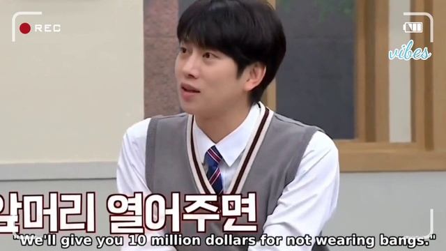 Blackpink Lisa revealed the secret of her stable bangs [Clip][EngSub] смотреть онлайн