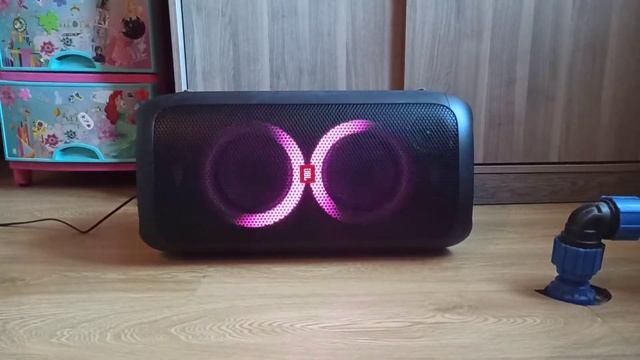 bass test jbl partybox 100 / power 100% volume смотреть онлайн