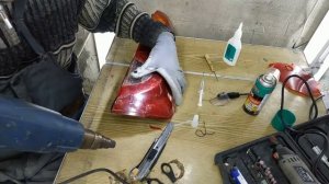 Как склеить разбитое пластиковое стекло стоп сигнала Nissan (How to glue broken plastic glass)