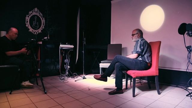 Дорога жизни через Ладожское озеро - Как спасали Ленинград смотреть онлайн