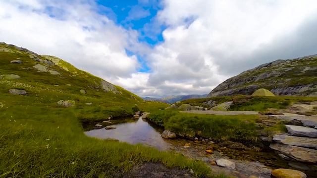 Norway - Kjeragbolten Summer Hike