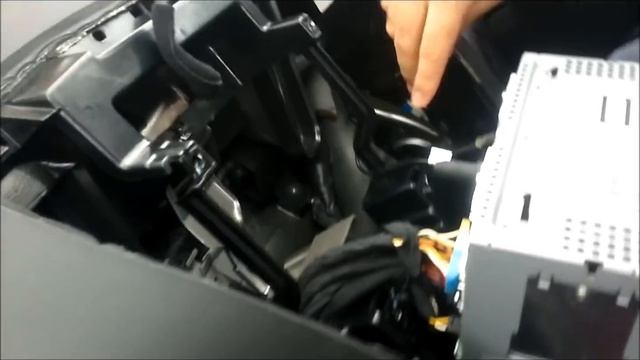 How to remove the standard stereo surround and stereo from a Kia C'eed 2 смотреть онлайн