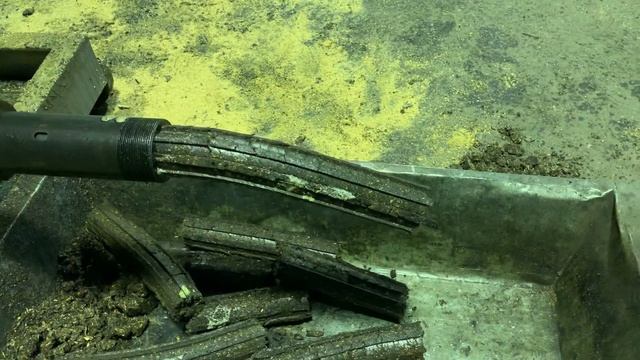 Пресс для брикетов из элеваторного отхода(отход подсолнечника) смотреть онлайн