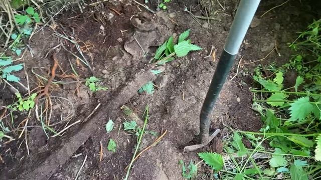 Среднестатистический копКОП МЕТАЛЛА возле фермы смотреть онлайн