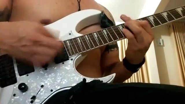 Guitarra Ibanez RG 350 DX branca Altavoz смотреть онлайн