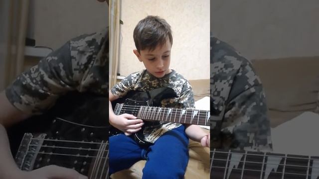 Как играть на гитаре песни в траве сидел кузнечик и там там смотреть онлайн