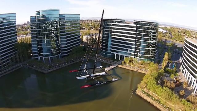 Aerial Drone Flight Over Oracle's Silicon Valley Campus смотреть онлайн
