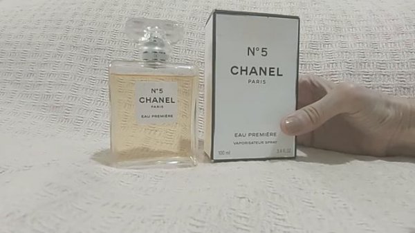 Chanel N°5 Eau Premiere - "O Chanel N°5 Light "