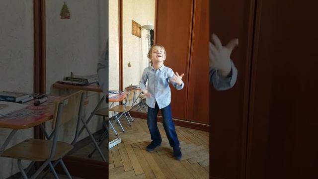 "Облака белогривые лошадки" домашняя репетиция. Георгий Иванов, 6 лет смотреть онлайн
