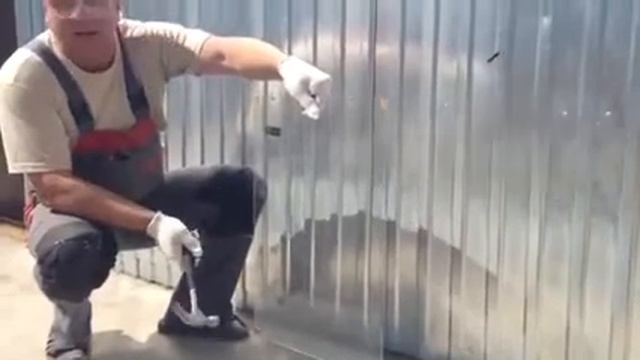 Тест драйв закаленного стекла смотреть онлайн