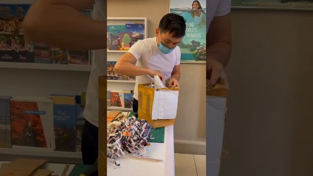 Unboxing Begonia From My Friend смотреть онлайн
