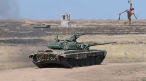 Жесть !!!! сереноголовые пошли гулять по полю и не увидели танк. 1 Часть #Siren head  #сереноголовы