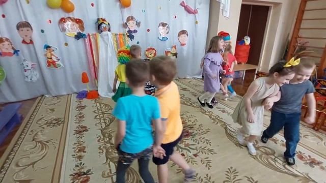 "Танцевальная игра" смотреть онлайн