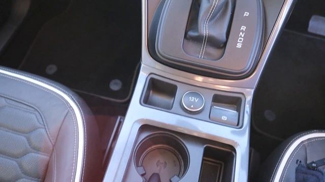Ford Kuga 2.0 TDCi EcoBlue Vignale Powershift AWD - FP19CPN смотреть онлайн